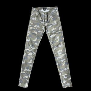 H&M Green Camouflage Skinny Jeans